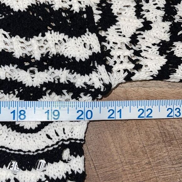 Zara Womens Pullover Open Knit Stripe Long Sleeve Sweater Black White Size Small - Picture 9 of 10